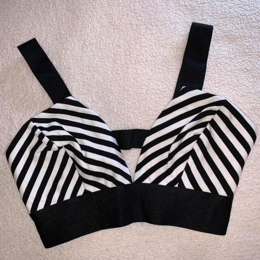 Bebe blk/white Top